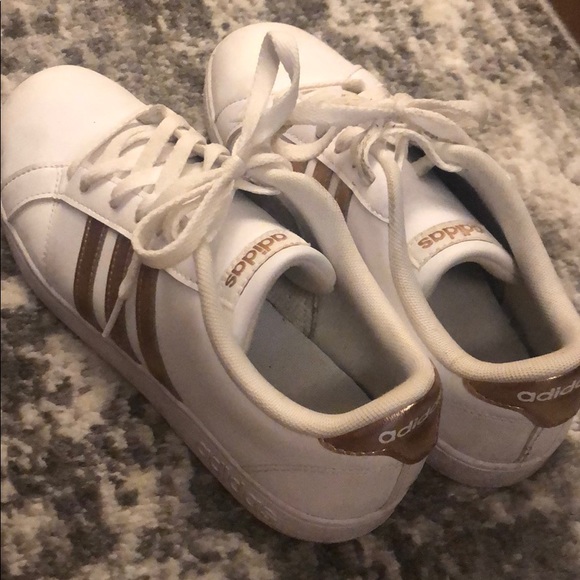 Adidas shoes - girls’ size 7, fit like women’s 9. - Picture 4 of 4